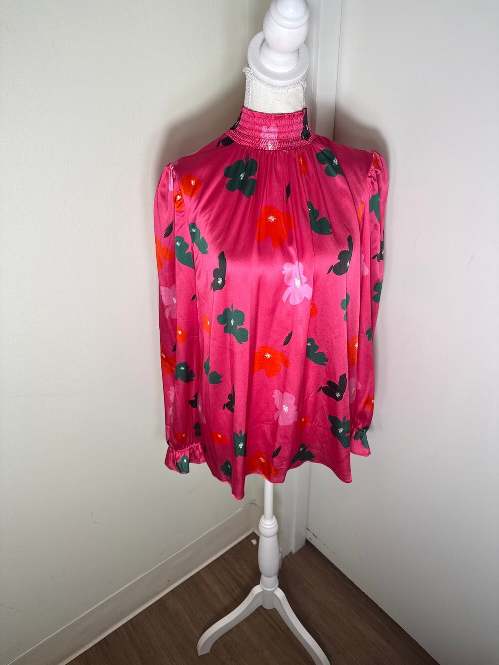 Tucker Bright Pink with Orange And Green Flowers Blouse Sz XL